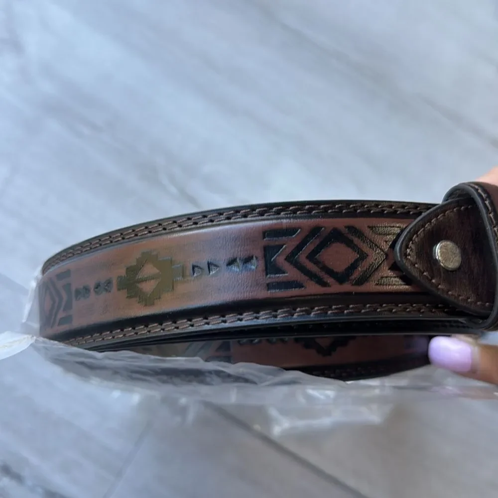 Canyon Sky Men's Leather Belt 2 pc Set Embossed Brown & Black Size 42 New in pkg